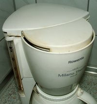 Weiße Kaffeemaschine